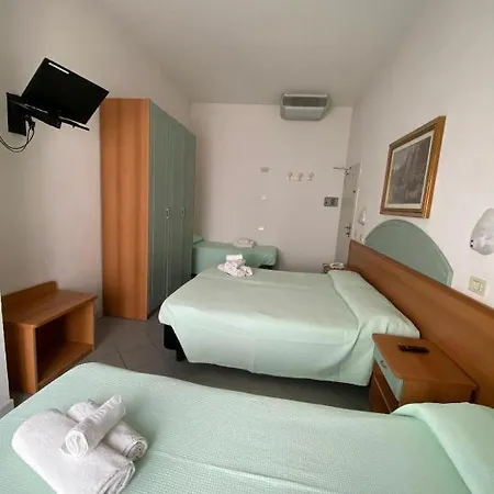 Mediteraneo Hotel 3*